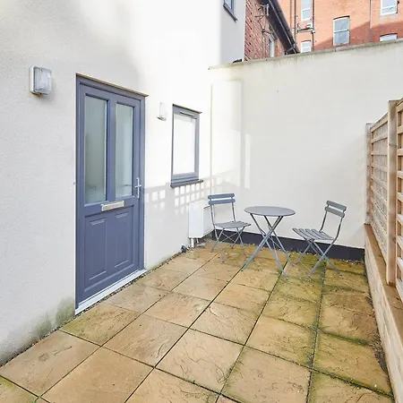 Host & - Welton View