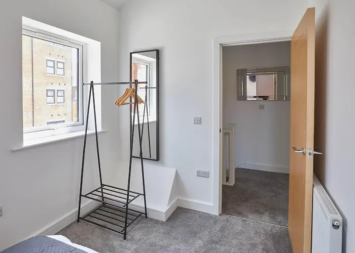 Host & - Welton View